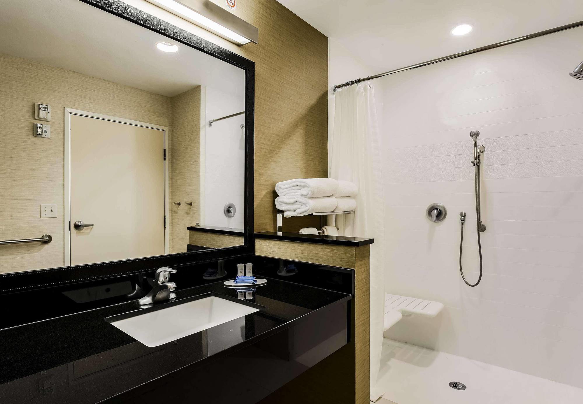 Fairfield Inn & Suites By Marriott Pecos Bagian luar foto